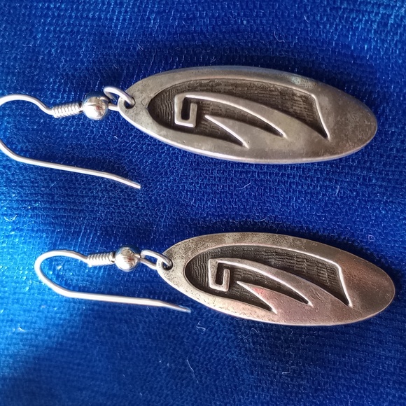 Native American Jewelry - Native American Sterling Silver Overlay With Tribal Design Dangle Earrings